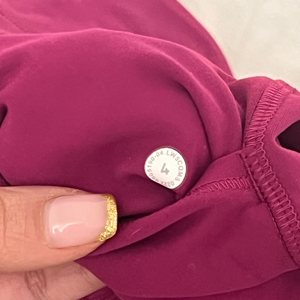 Lululemon Ripened Raspberry Sports Bra and Leggings Set - Picture 7 of 9